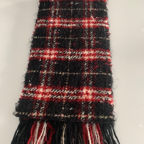 Burberry London Scarf - Picture 2 of 4